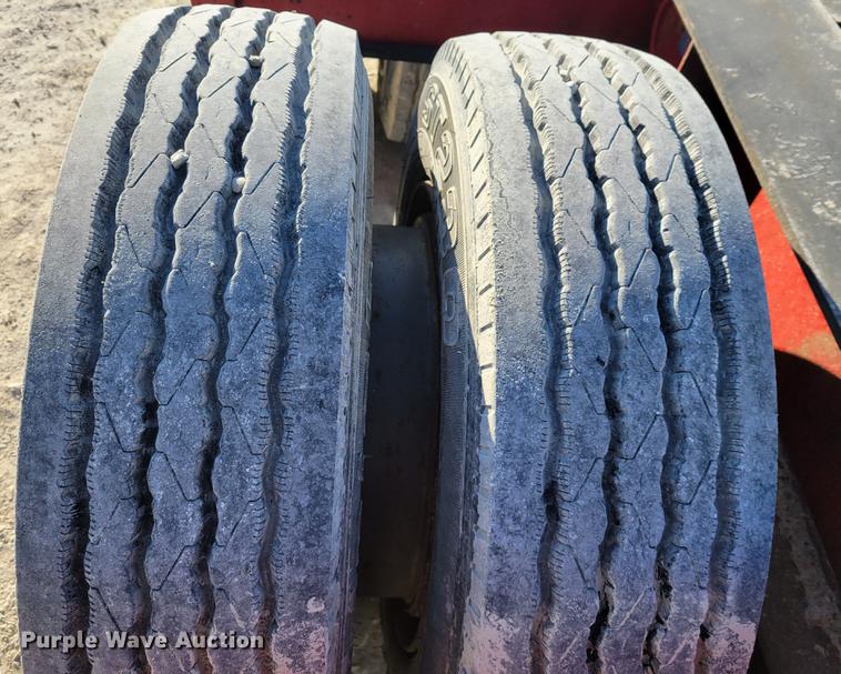 image for item KH9906 1989 Talbert T3D-40-HRG-1-T1  lowboy equipment trailer