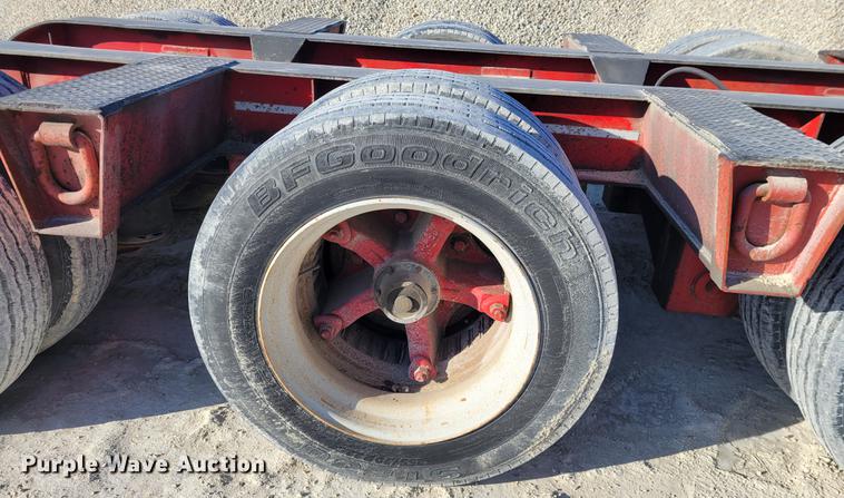 image for item KH9906 1989 Talbert T3D-40-HRG-1-T1  lowboy equipment trailer