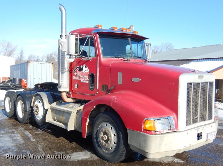 image for item KS9303 2000 Peterbilt 377  semi truck