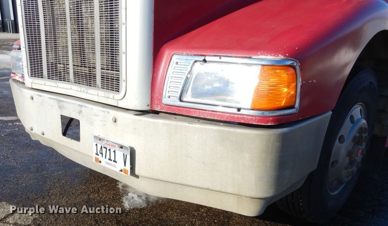 image for item KS9303 2000 Peterbilt 377  semi truck