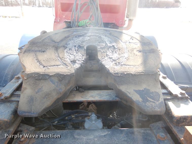 image for item KS9303 2000 Peterbilt 377  semi truck