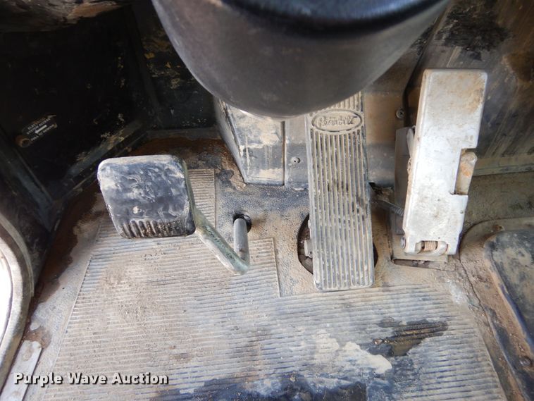 image for item KS9303 2000 Peterbilt 377  semi truck