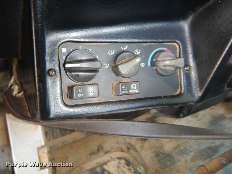 image for item KS9303 2000 Peterbilt 377  semi truck