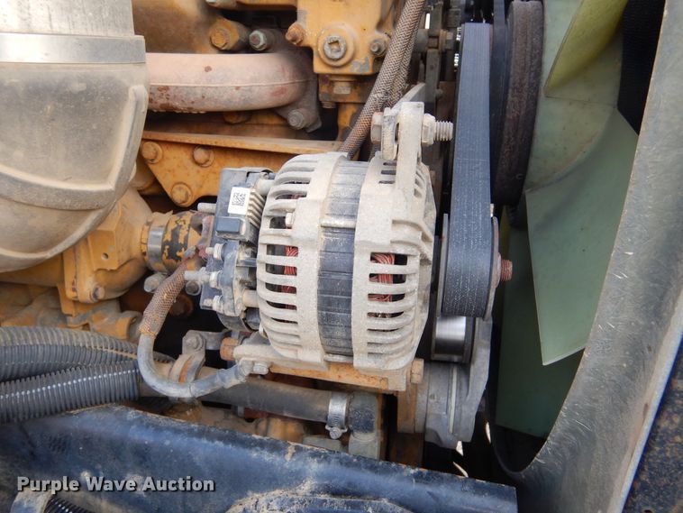 image for item KS9303 2000 Peterbilt 377  semi truck