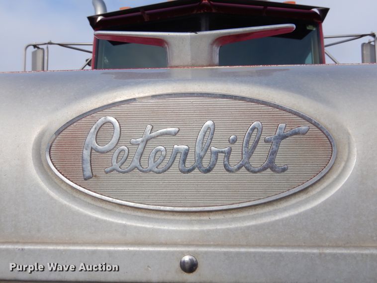 image for item KS9303 2000 Peterbilt 377  semi truck