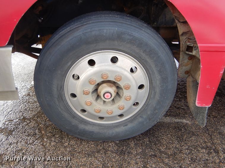 image for item KS9303 2000 Peterbilt 377  semi truck