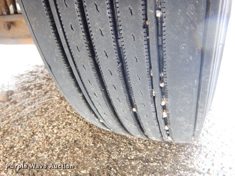 image for item KS9303 2000 Peterbilt 377  semi truck