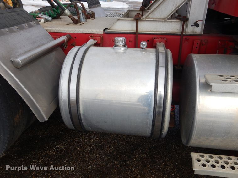 image for item KS9304 1999 Kenworth T800  semi truck