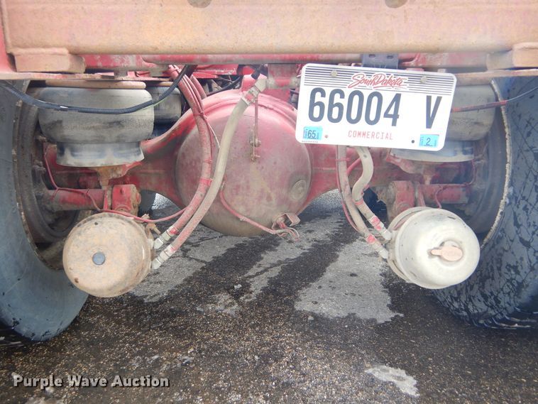 image for item KS9304 1999 Kenworth T800  semi truck