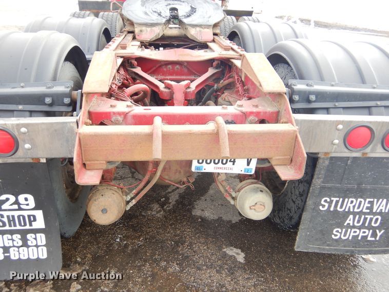 image for item KS9304 1999 Kenworth T800  semi truck