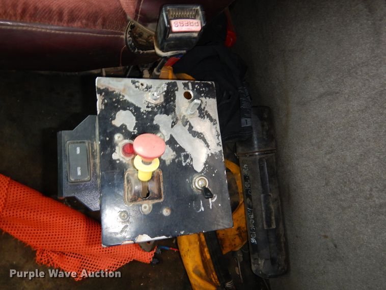 image for item KS9304 1999 Kenworth T800  semi truck