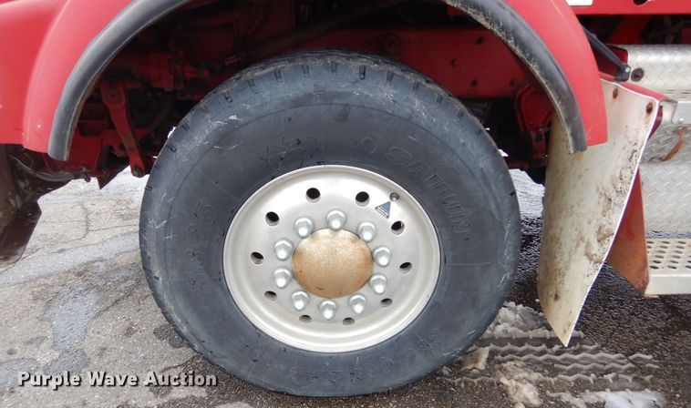 image for item KS9304 1999 Kenworth T800  semi truck