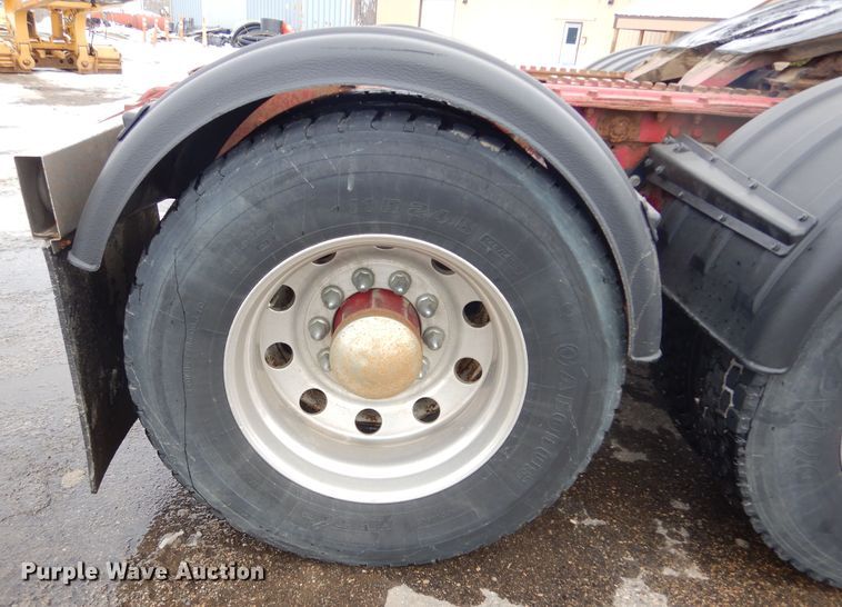 image for item KS9304 1999 Kenworth T800  semi truck