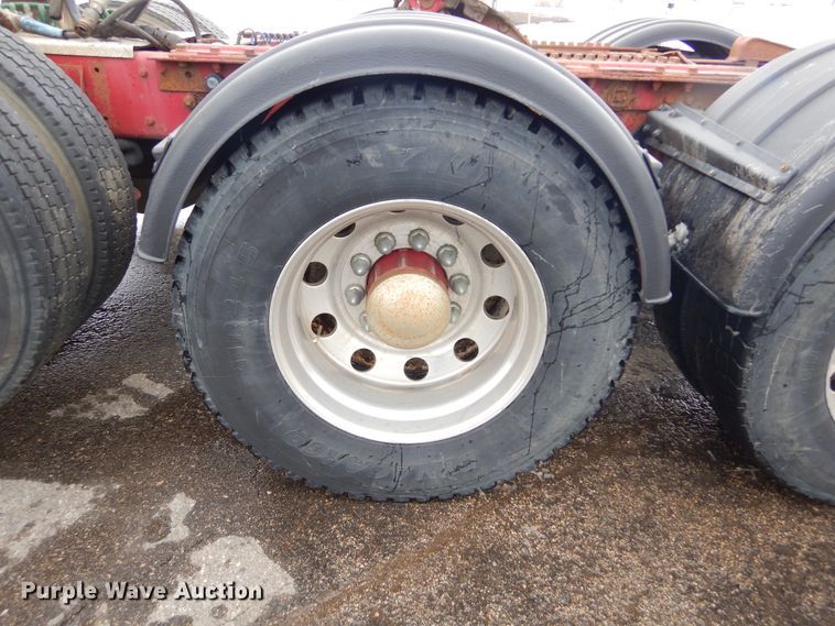 image for item KS9304 1999 Kenworth T800  semi truck