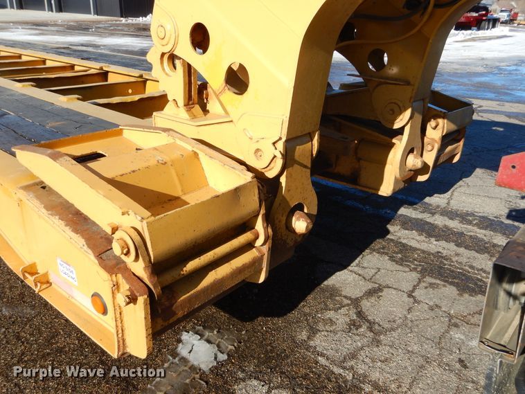 image for item KS9306 2006 Towmaster Titanium T-110DTG  lowboy equipment trailer