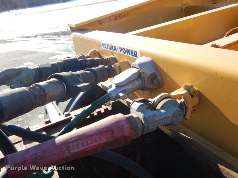 image for item KS9306 2006 Towmaster Titanium T-110DTG  lowboy equipment trailer