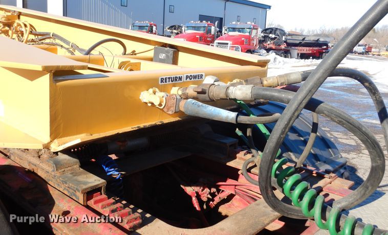 image for item KS9306 2006 Towmaster Titanium T-110DTG  lowboy equipment trailer