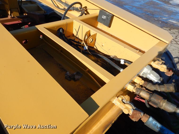 image for item KS9306 2006 Towmaster Titanium T-110DTG  lowboy equipment trailer