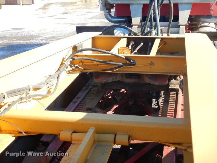 image for item KS9306 2006 Towmaster Titanium T-110DTG  lowboy equipment trailer