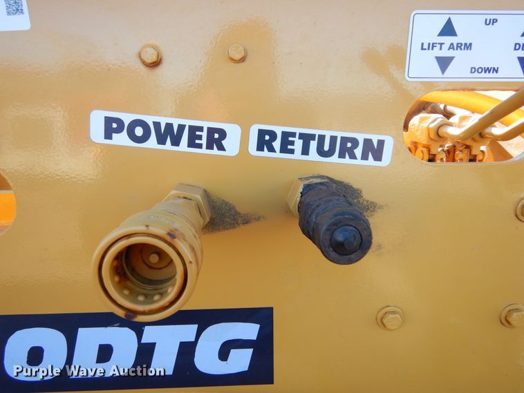 image for item KS9306 2006 Towmaster Titanium T-110DTG  lowboy equipment trailer