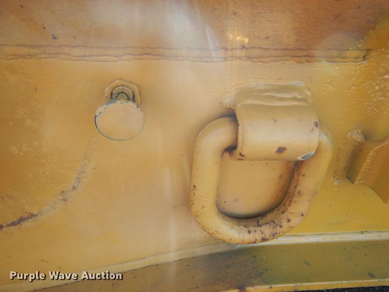 image for item KS9306 2006 Towmaster Titanium T-110DTG  lowboy equipment trailer