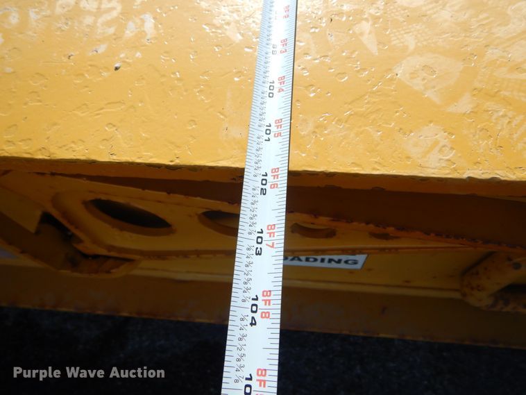 image for item KS9306 2006 Towmaster Titanium T-110DTG  lowboy equipment trailer