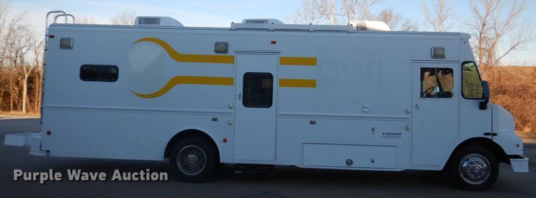 image for item DH8155 2003 Freightliner MT55  mobile command center