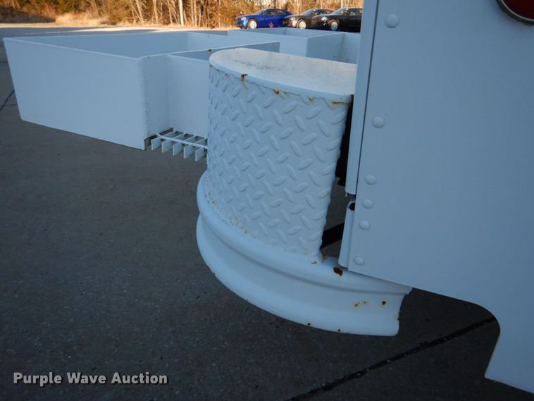 image for item DH8155 2003 Freightliner MT55  mobile command center