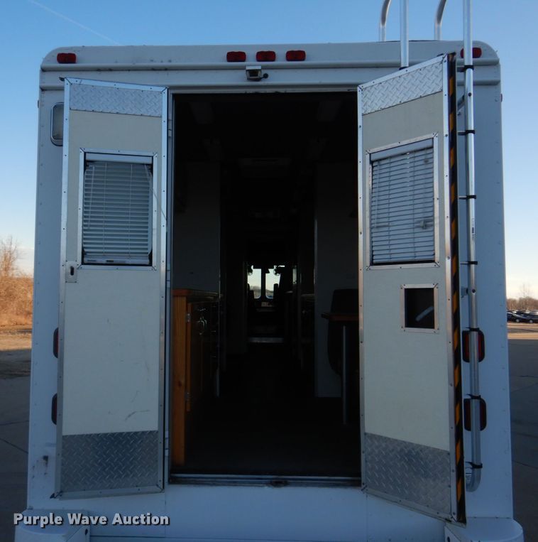 image for item DH8155 2003 Freightliner MT55  mobile command center