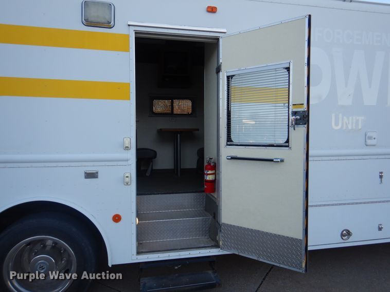 image for item DH8155 2003 Freightliner MT55  mobile command center