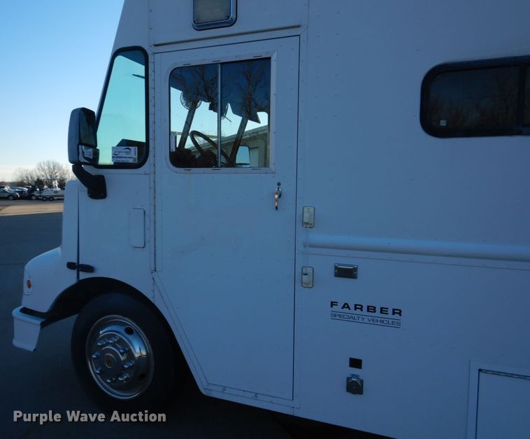 image for item DH8155 2003 Freightliner MT55  mobile command center