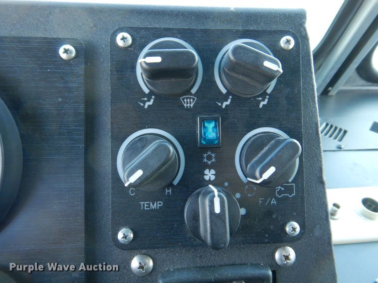 image for item DH8155 2003 Freightliner MT55  mobile command center