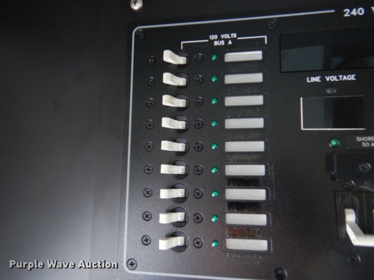 image for item DH8155 2003 Freightliner MT55  mobile command center