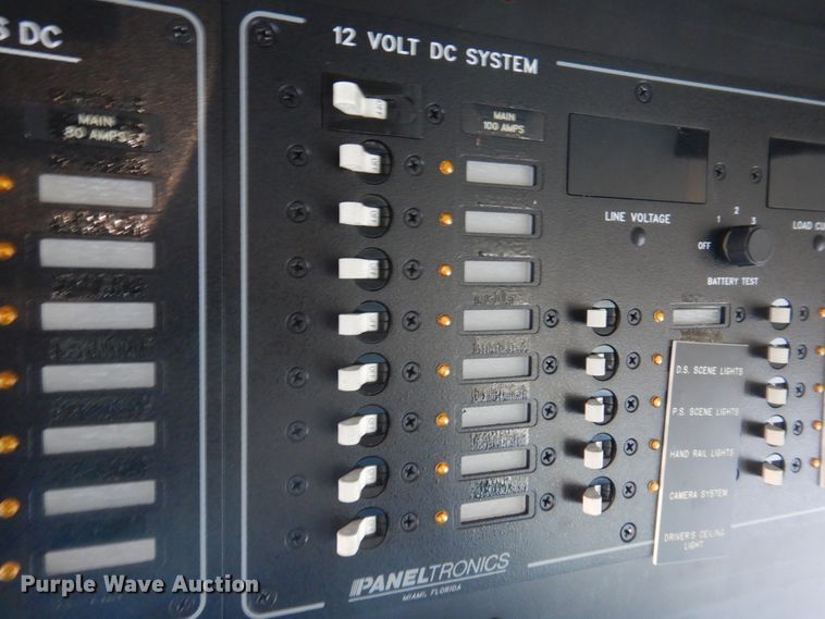 image for item DH8155 2003 Freightliner MT55  mobile command center