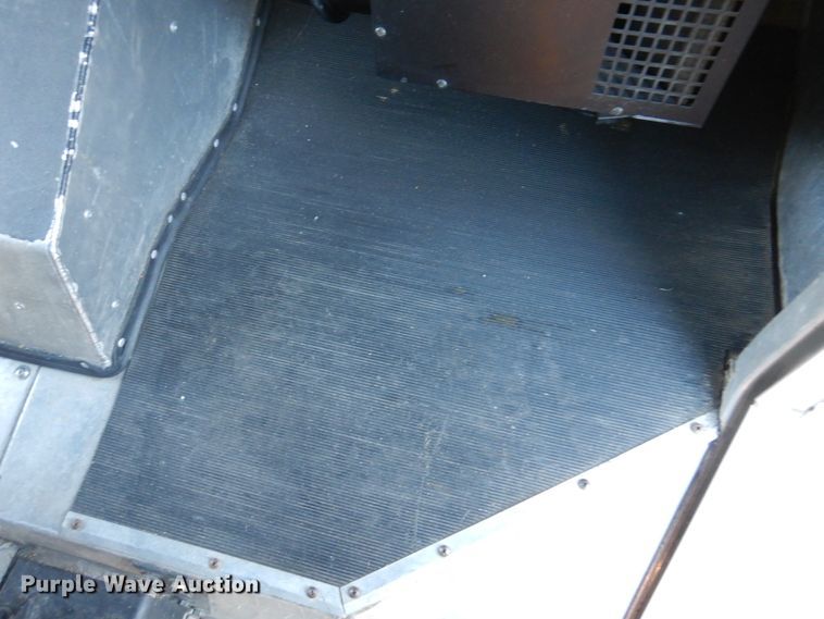 image for item DH8155 2003 Freightliner MT55  mobile command center