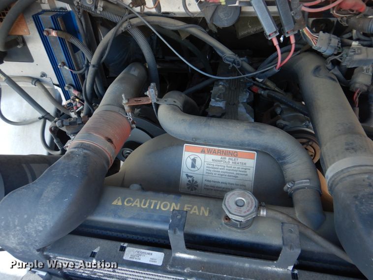 image for item DH8155 2003 Freightliner MT55  mobile command center