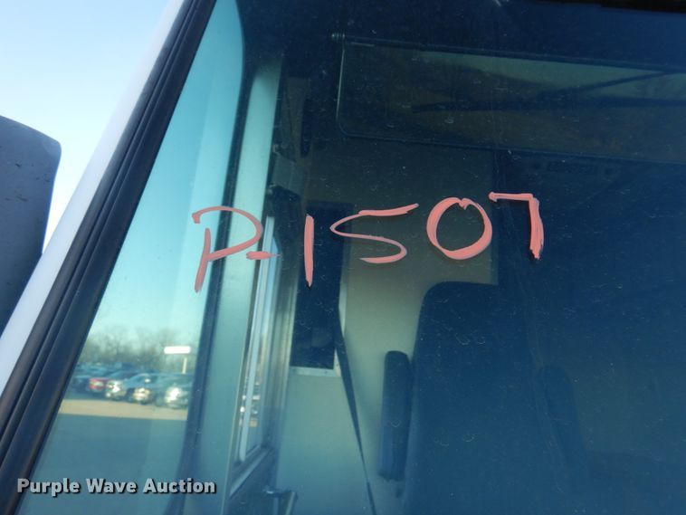 image for item DH8155 2003 Freightliner MT55  mobile command center