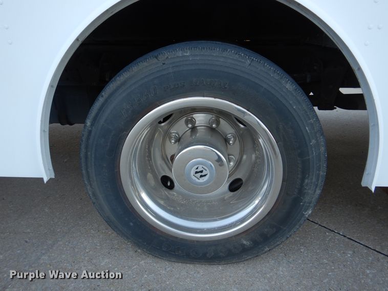 image for item DH8155 2003 Freightliner MT55  mobile command center