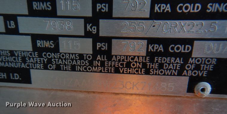 image for item DH8155 2003 Freightliner MT55  mobile command center