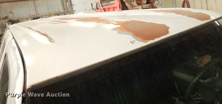 image for item DH8777 1999 Chevrolet Suburban  SUV