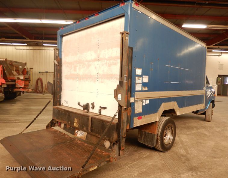 image for item DH8778 1994 Chevrolet G30  delivery van