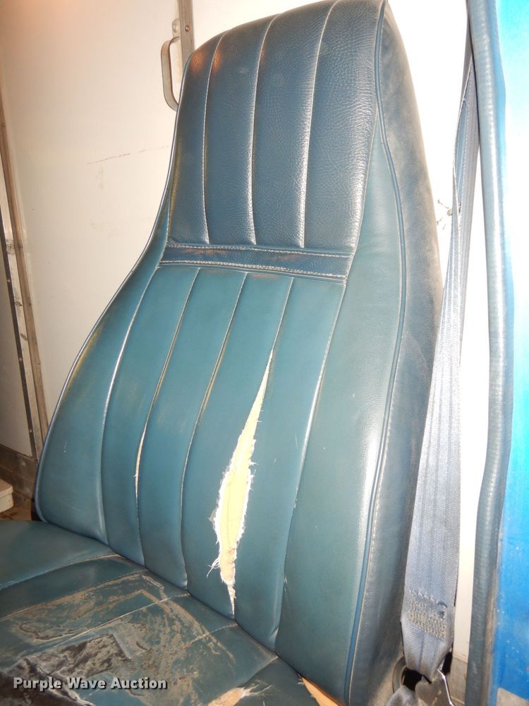 image for item DH8778 1994 Chevrolet G30  delivery van