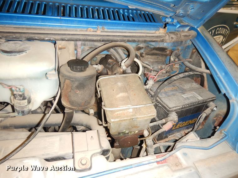 image for item DH8778 1994 Chevrolet G30  delivery van