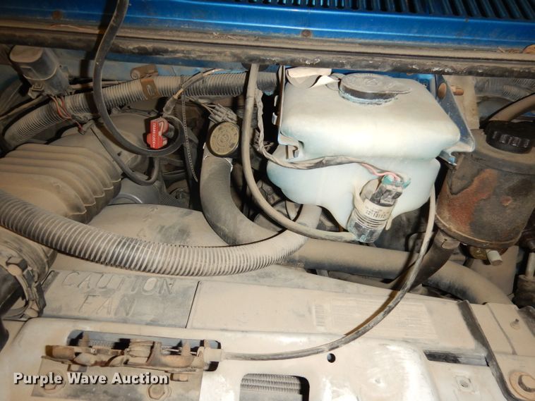 image for item DH8778 1994 Chevrolet G30  delivery van