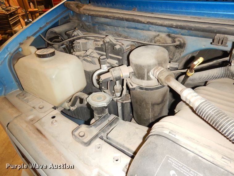 image for item DH8778 1994 Chevrolet G30  delivery van