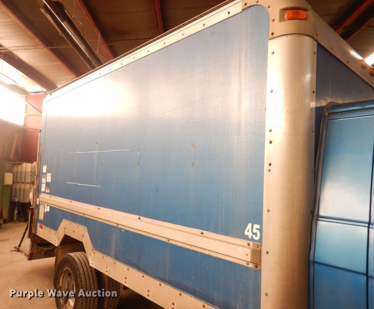 image for item DH8778 1994 Chevrolet G30  delivery van