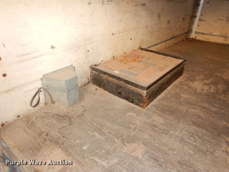 image for item DH8778 1994 Chevrolet G30  delivery van