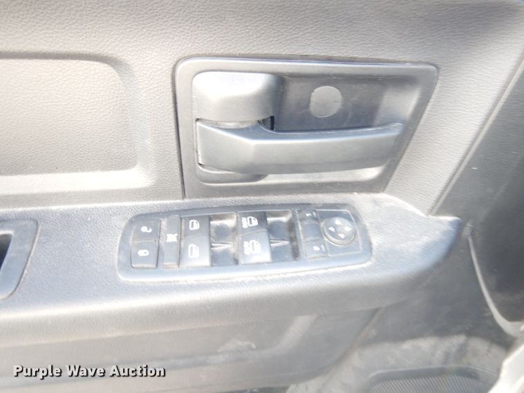 image for item DH8816 2017 Dodge Ram 1500  Crew Cab pickup truck