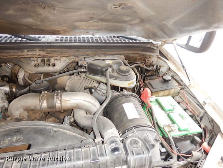 image for item DH8837 2003 Ford F550 Super Duty XL  bucket truck