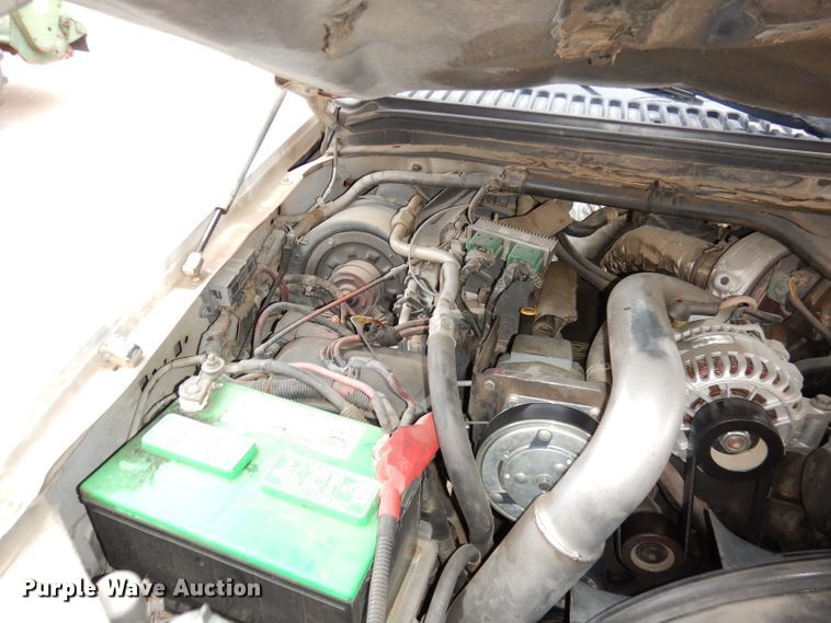 image for item DH8837 2003 Ford F550 Super Duty XL  bucket truck